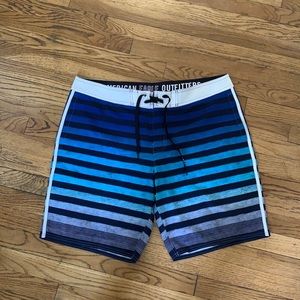 American Eagle swimming shorts   size XL